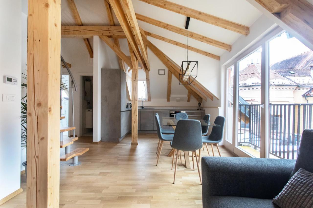 Bright & Spacious Loft In The Heart Of Old Town Ljubljana Buitenkant foto